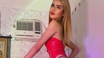 HazelPhoenix webcam show
