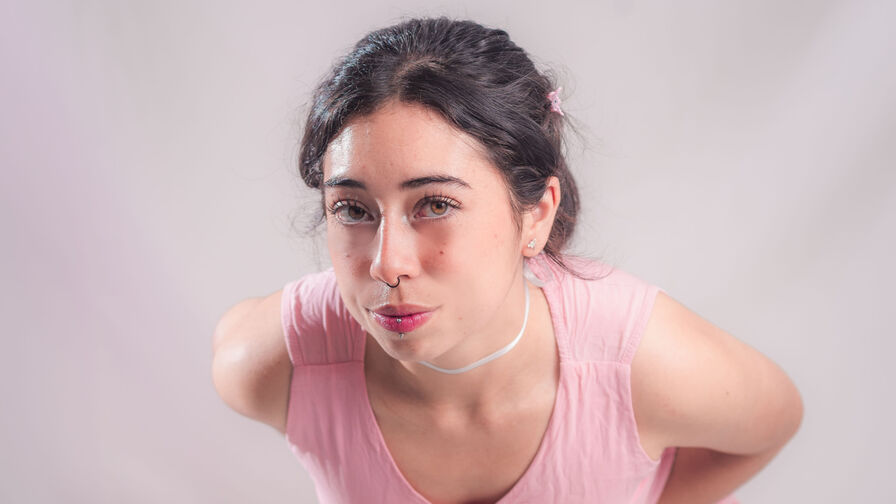 LauraDiaz live cam model on MistressWorld