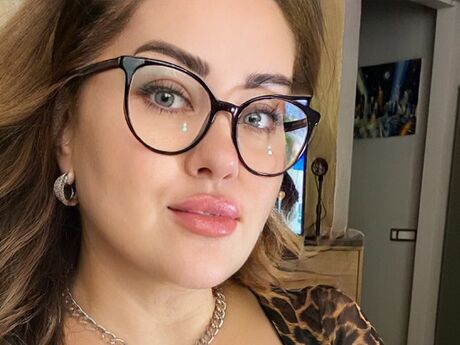 Chat with KassandraShine