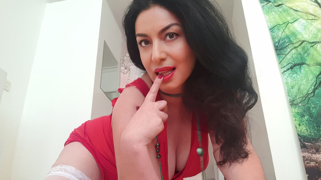 Watch the sexy mature LisaJanes from LiveJasmin at GirlsOfJasmin