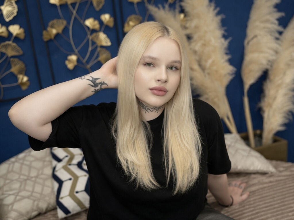 SusannaVinner private cam girl preview