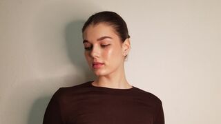 Free Nude HollisDanforth