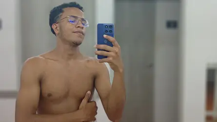 AstonVera's chat room