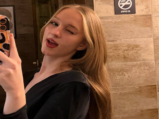 IleanaNiese IleanaNiese