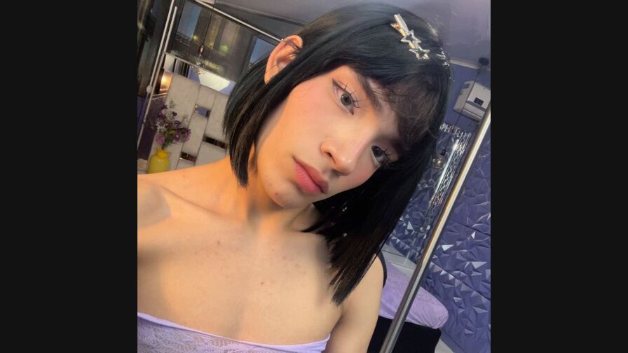 Watch IsaacCollins live on Recorded Camera❤️