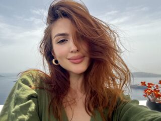 LilaFerrari Private chat