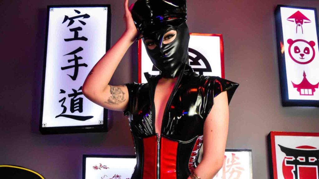 Sex chat gratuit in direct cu AmeliePiercen pe LiveJasmin
