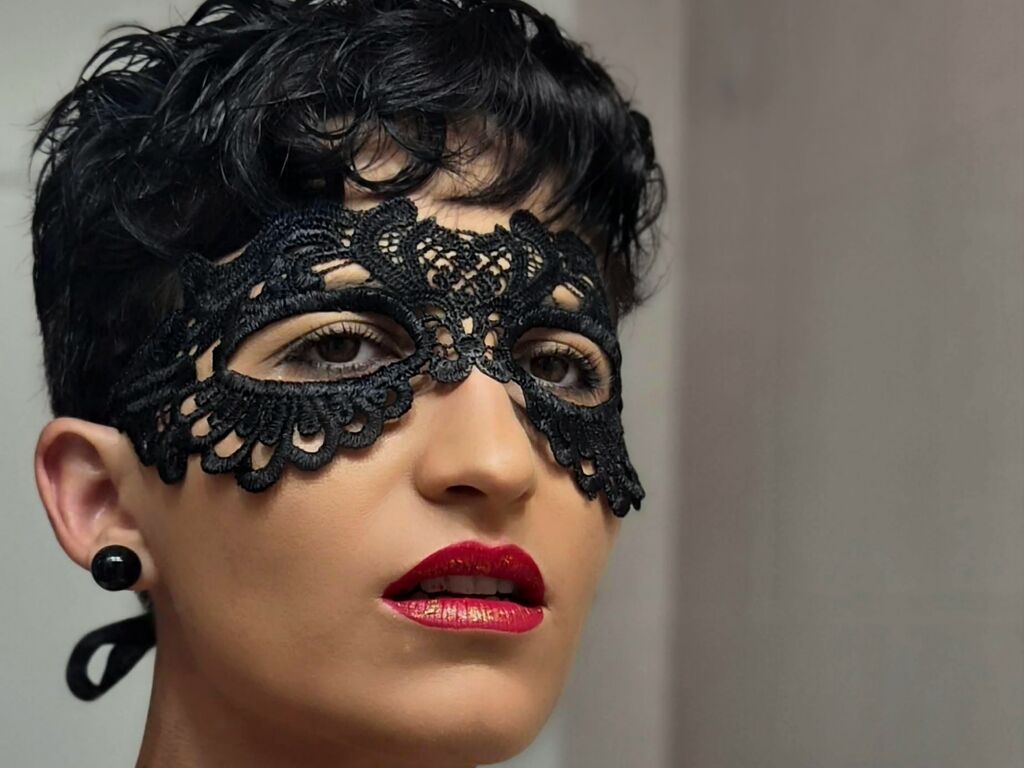 MaryEnigma LiveJasmin girl private chat image