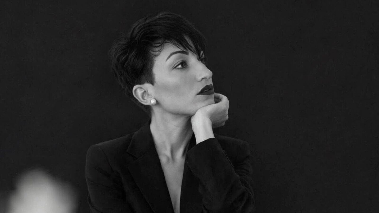 MaryEnigma erotic portrait
