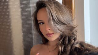SophiaWhit