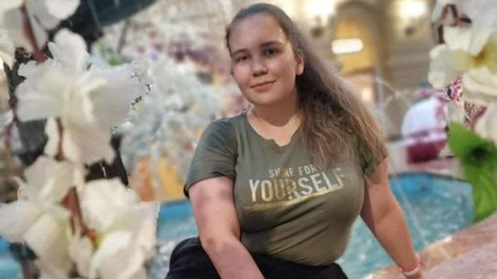 StellaSunnie live cam model at LiveJasmin