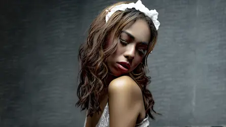 LinaSalasar's chat room