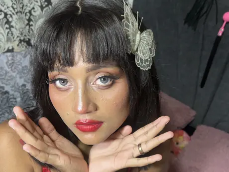 Chat with NahomiTeylor