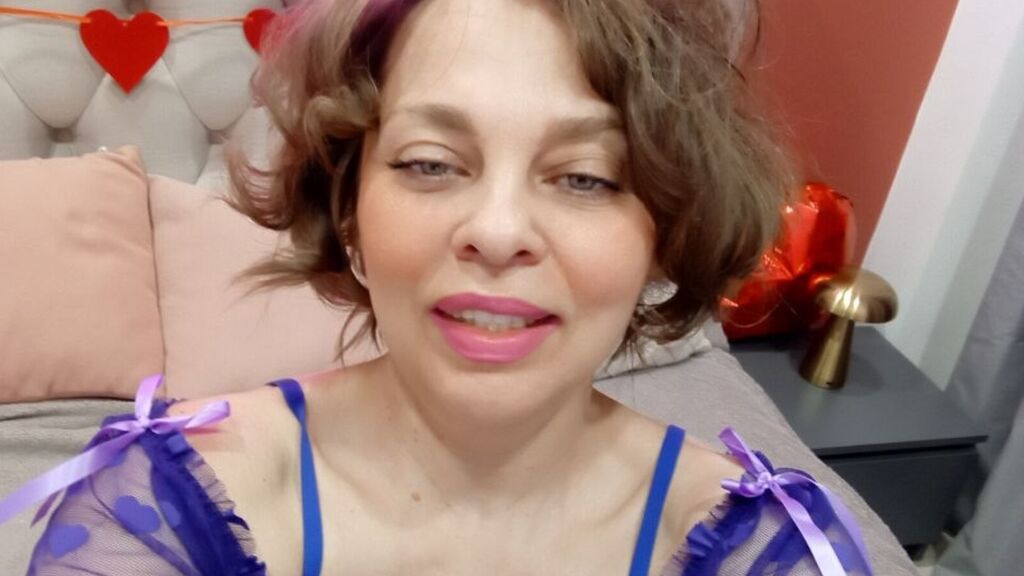 Sex chat gratuit in direct cu LiliaLawson pe LiveJasmin
