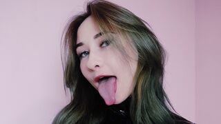 VikaCheers online cam girl profile photo