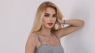 Kostenlos Nackt FloraWillson