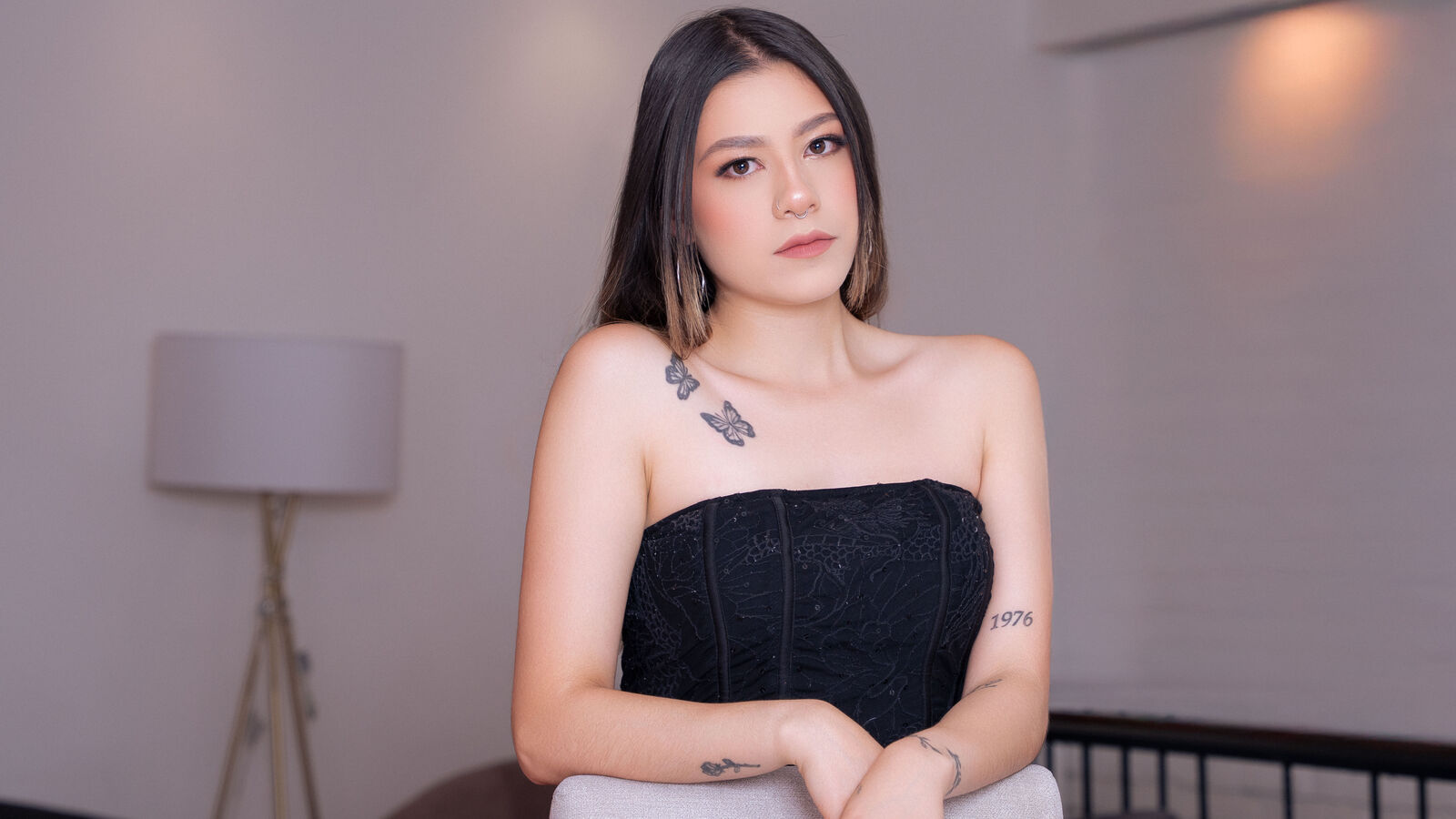 SaraMilovich erotic portrait