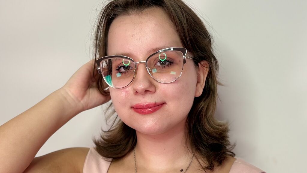 KeeleyCheatwood's profile from Jasmin at GirlsOfJasmin'