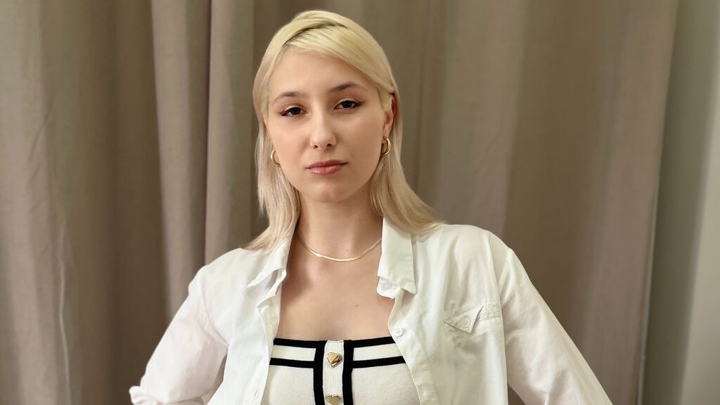 CaraBlasko's profile from Jasmin at GirlsOfJasmin'