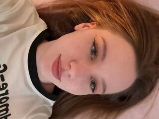 VIVO.webcam LollaWinky (18) girl with normal breasts