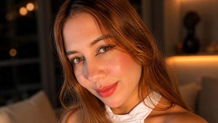 Watch CelesteTonns live on jobsporn.net