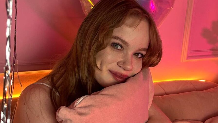 Watch AmyNox live on Live Cams