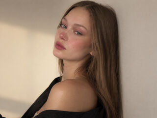 LilyBaldwin]