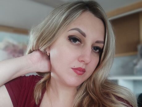 Chat with MariaPixie