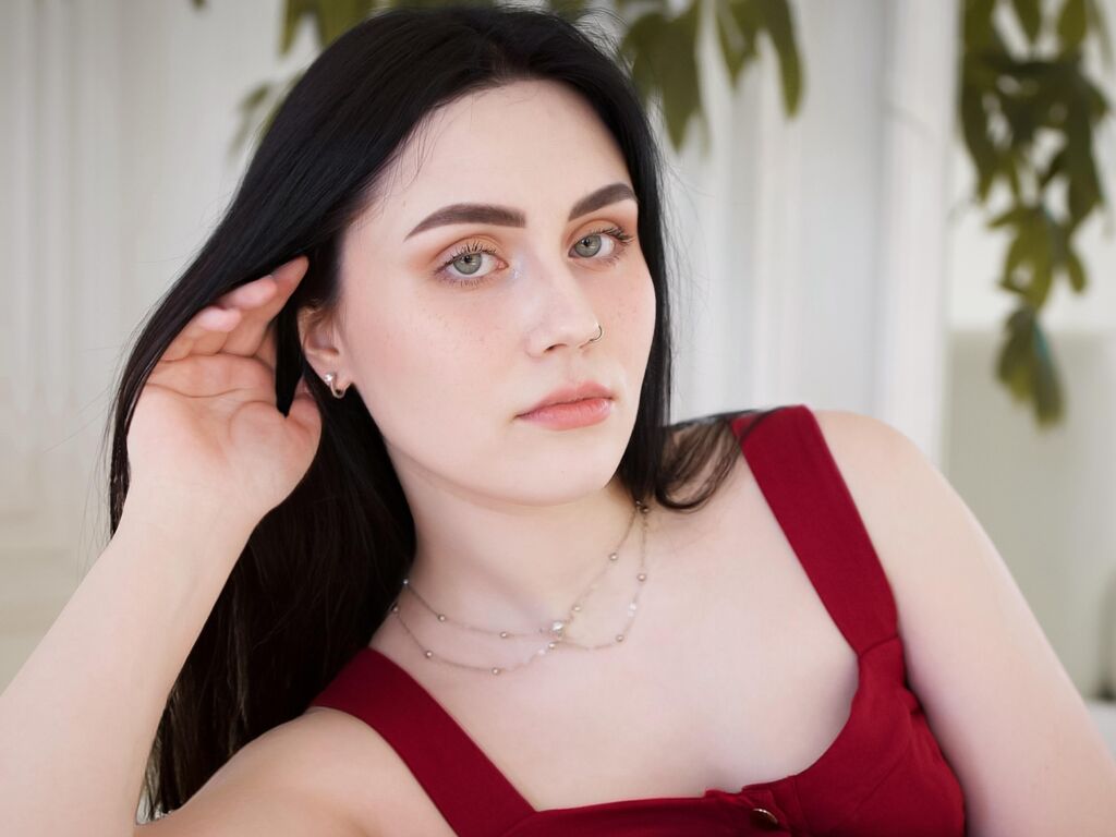 NoraLumi LiveJasmin model