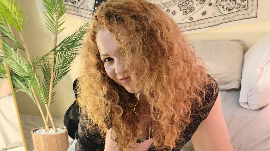 MonicaMorena's Live Nude Chat