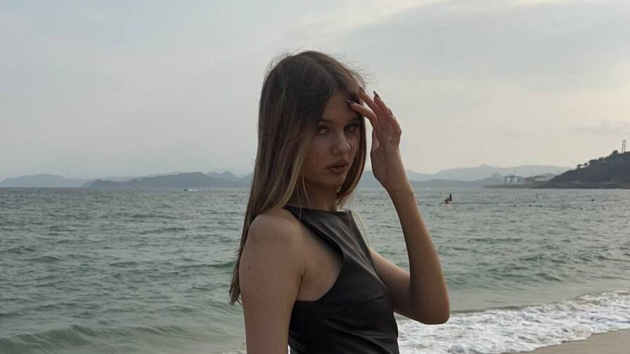 Watch JeniceRowse live on jobsporn.net