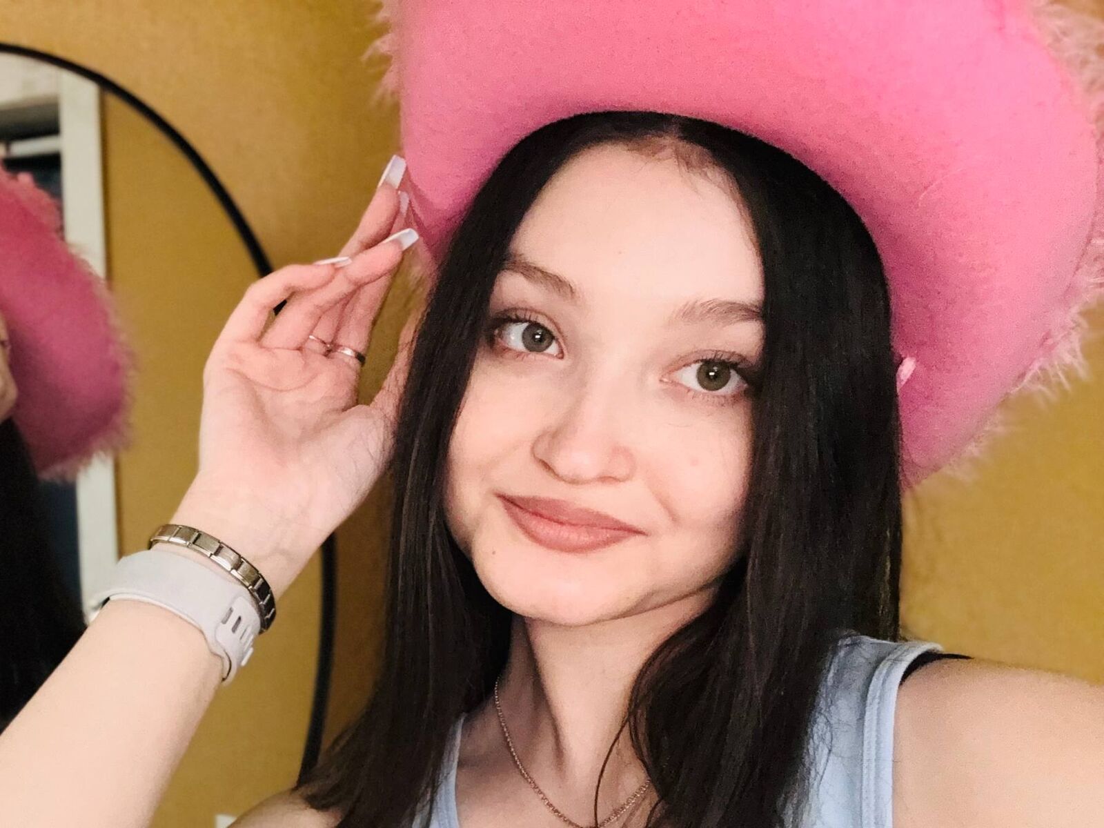 Live cam for LorenaMalueg