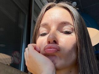 OdetteWingler Porn Show