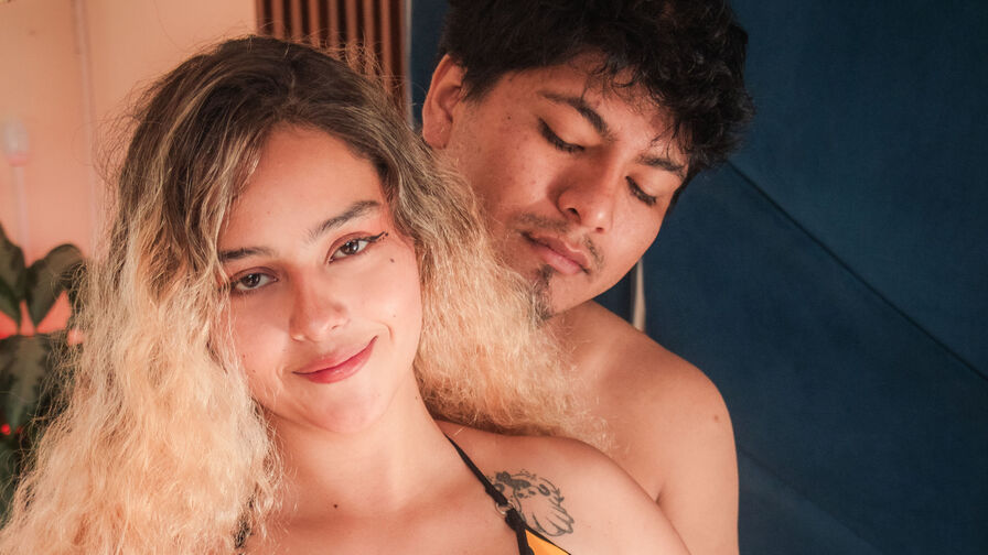 Watch AshelyandJacobo live on Live Cams