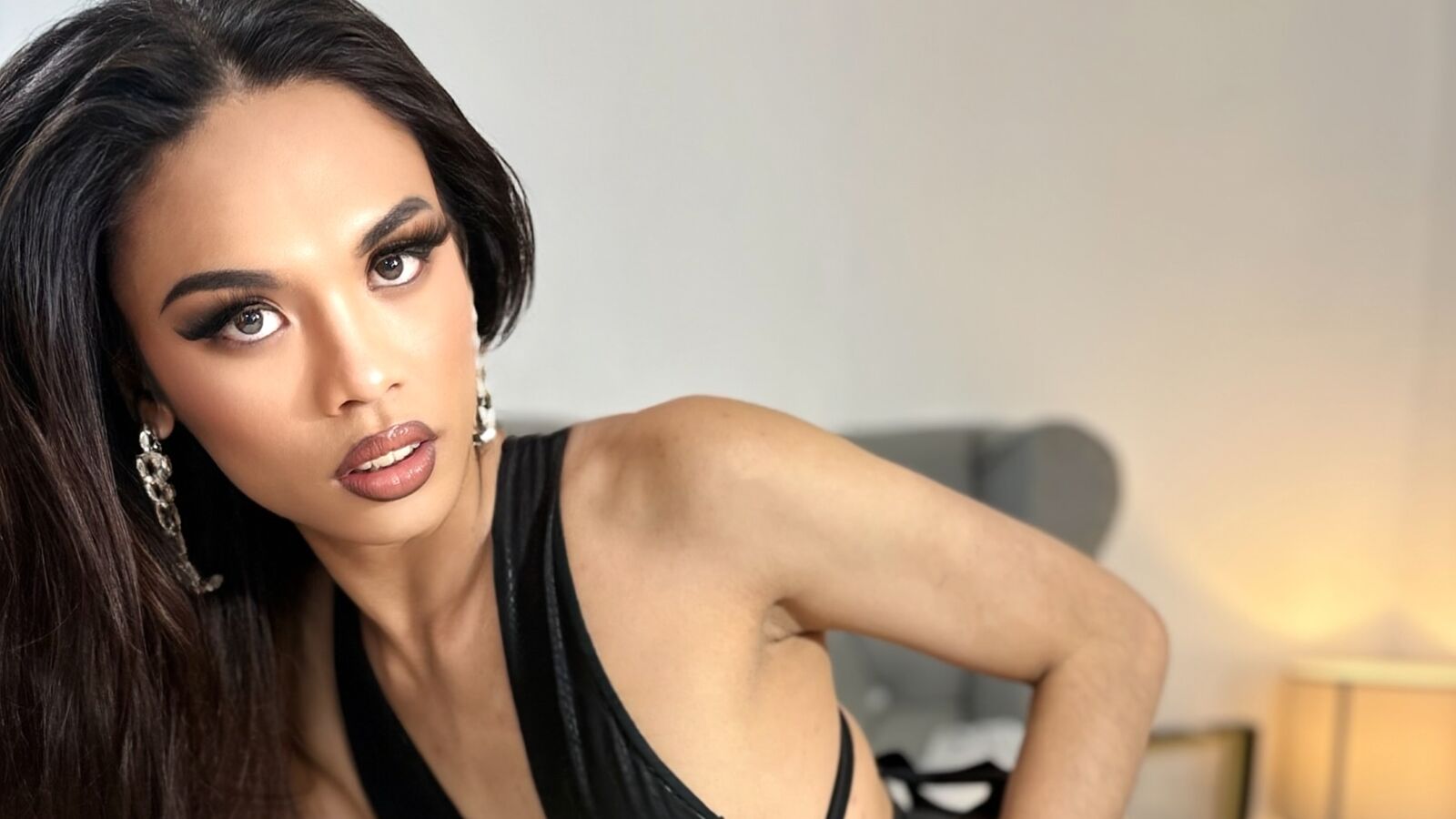 YssaHendriks glamour portrait