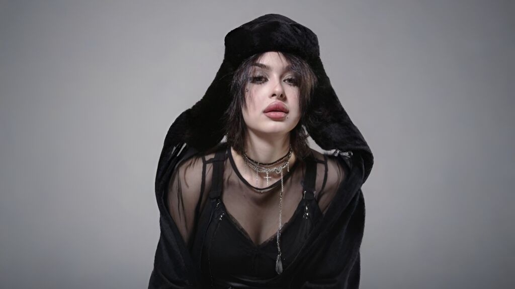 MahaliaNeher cover