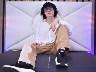 BryanArias Male Oil Webcam XXX