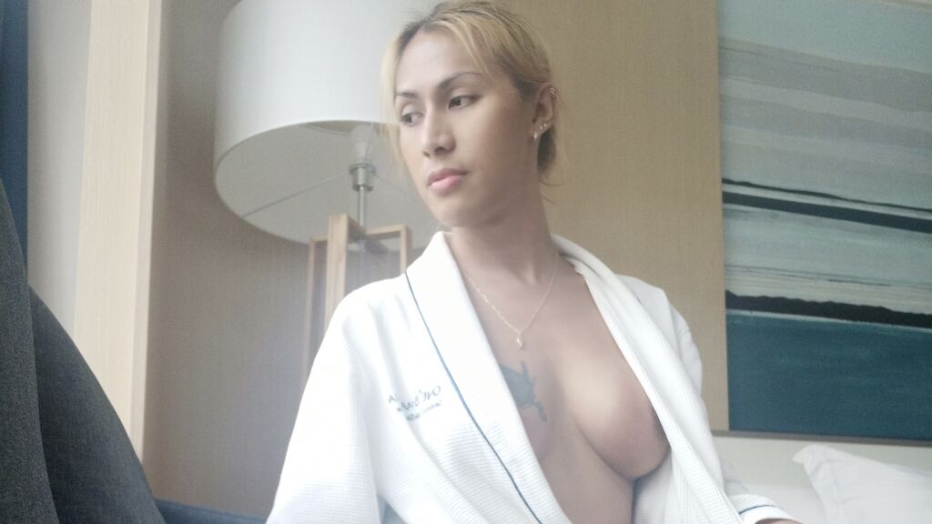 Sex chat gratuit in direct cu StacyManalo pe LiveJasmin
