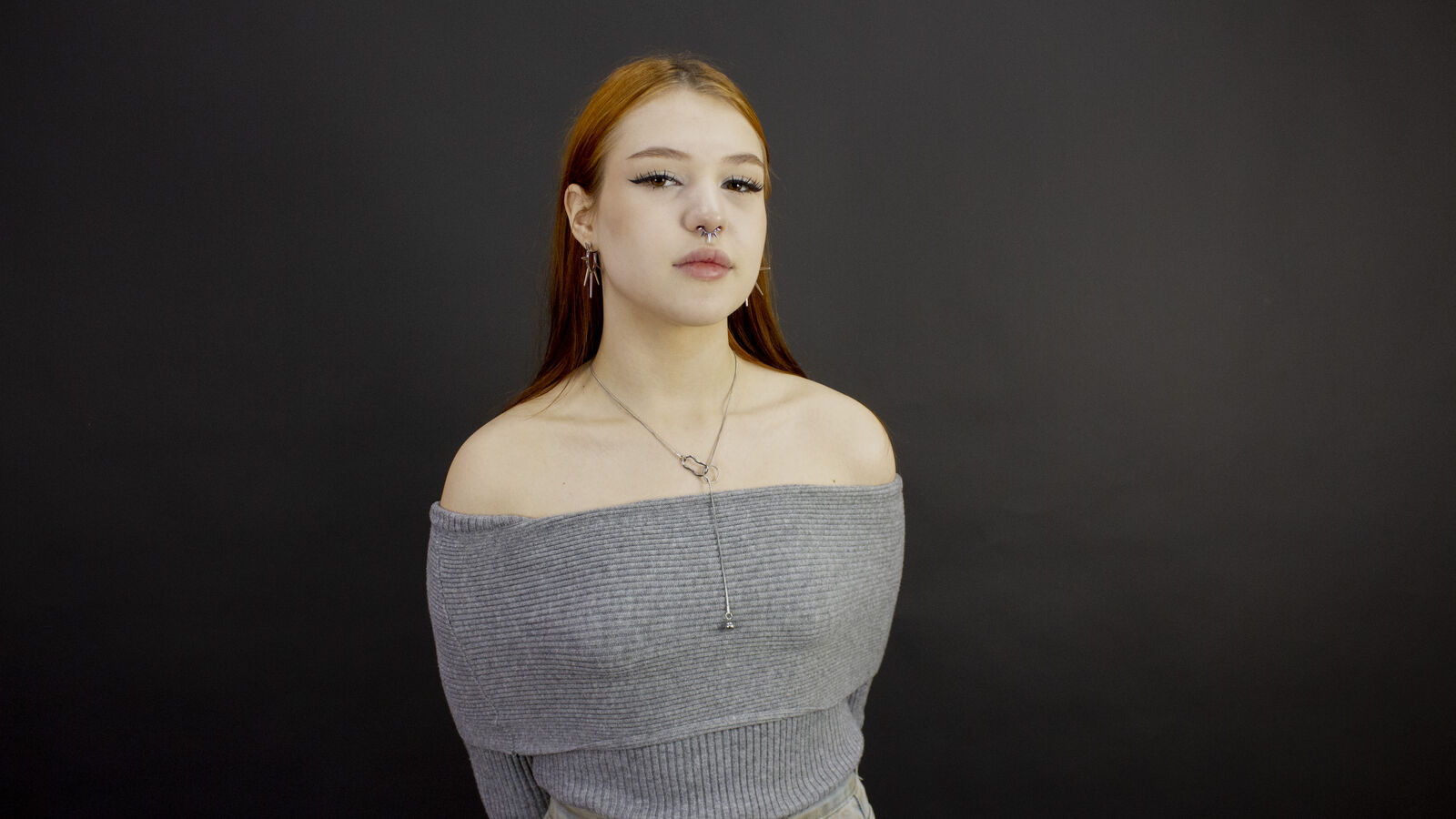 JulieVail glamour portrait