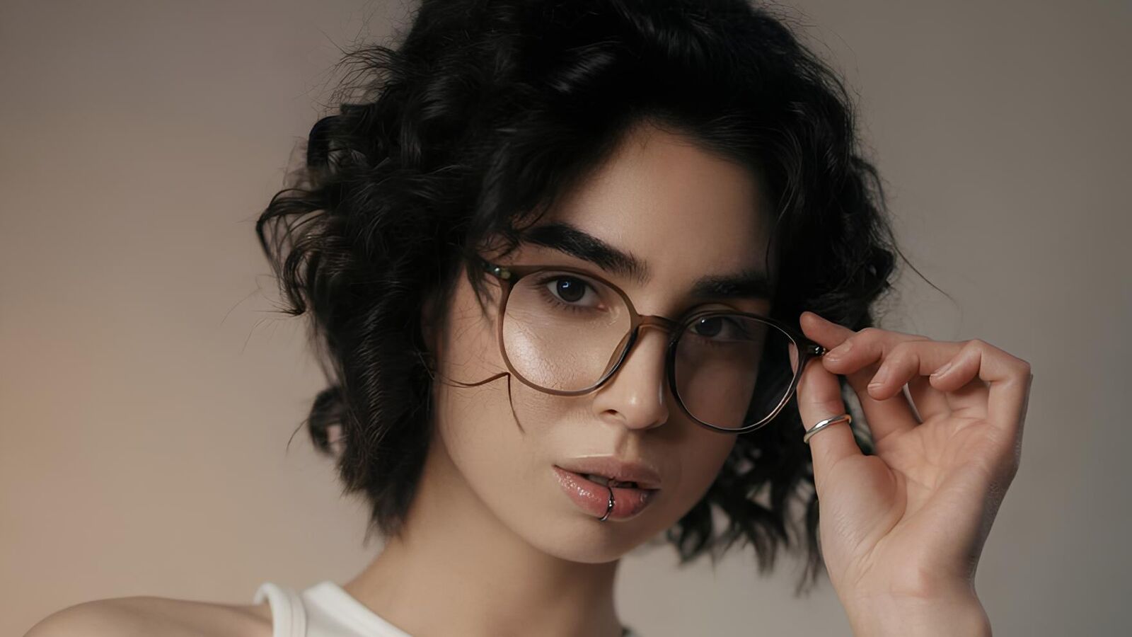 LillianKnight erotic portrait