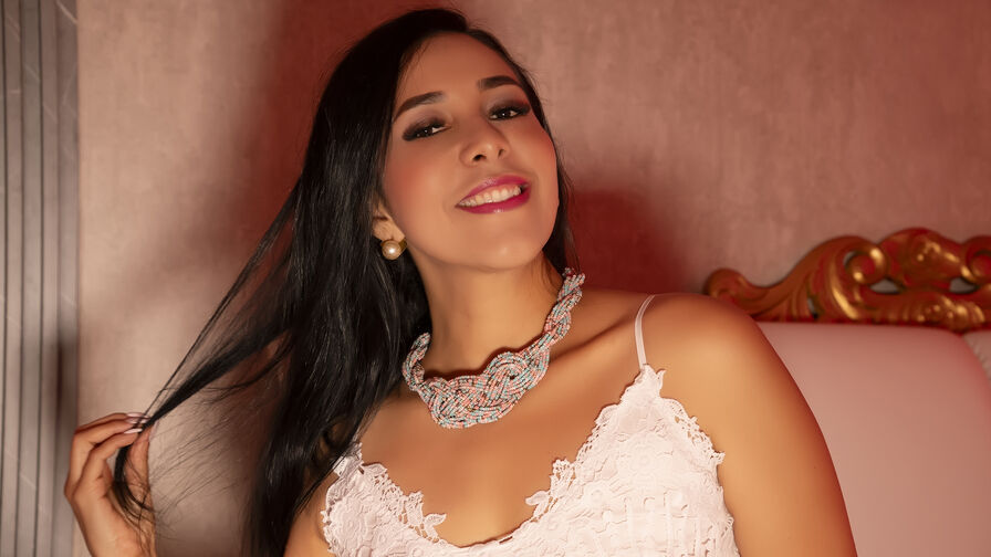 Chat with KattyRivera live on AsianCamModels.com