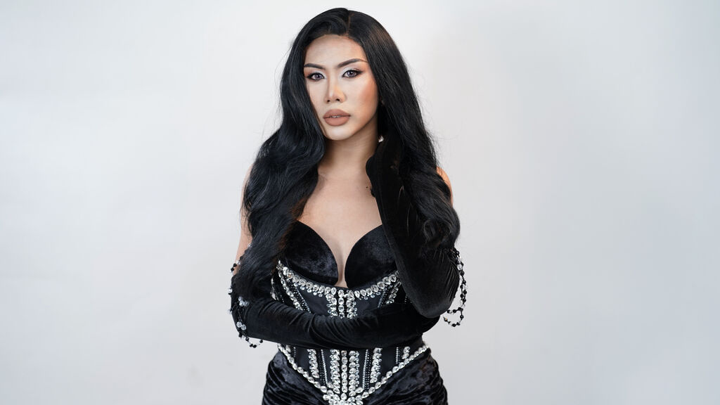 MarinnaSanchez cover