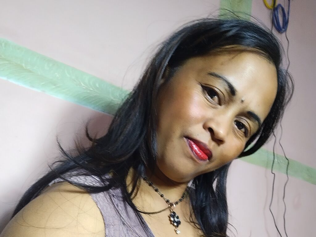 HaingoTsinjo Nude