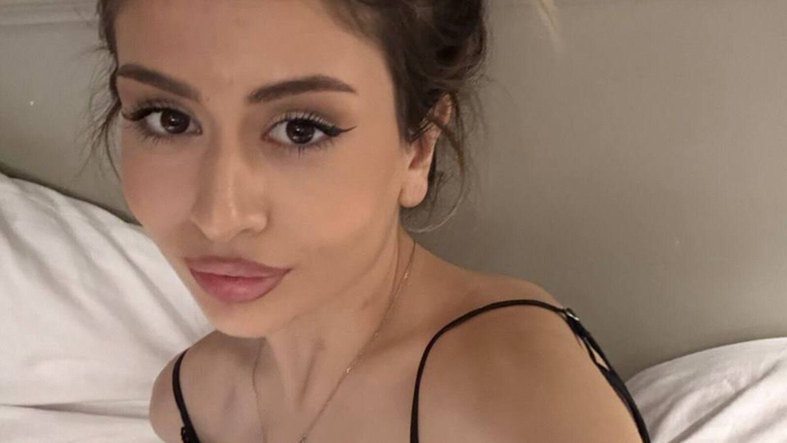 KrystenSours erotic portrait