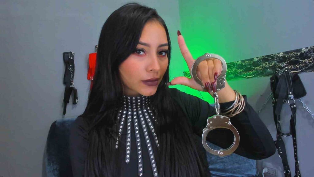 KaramStone Live Cam and Statistics on UnifiedCams