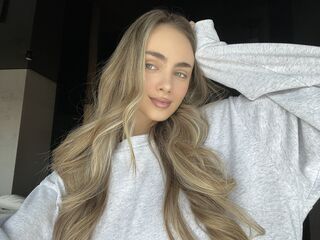 Live Camgirl SaraLinton