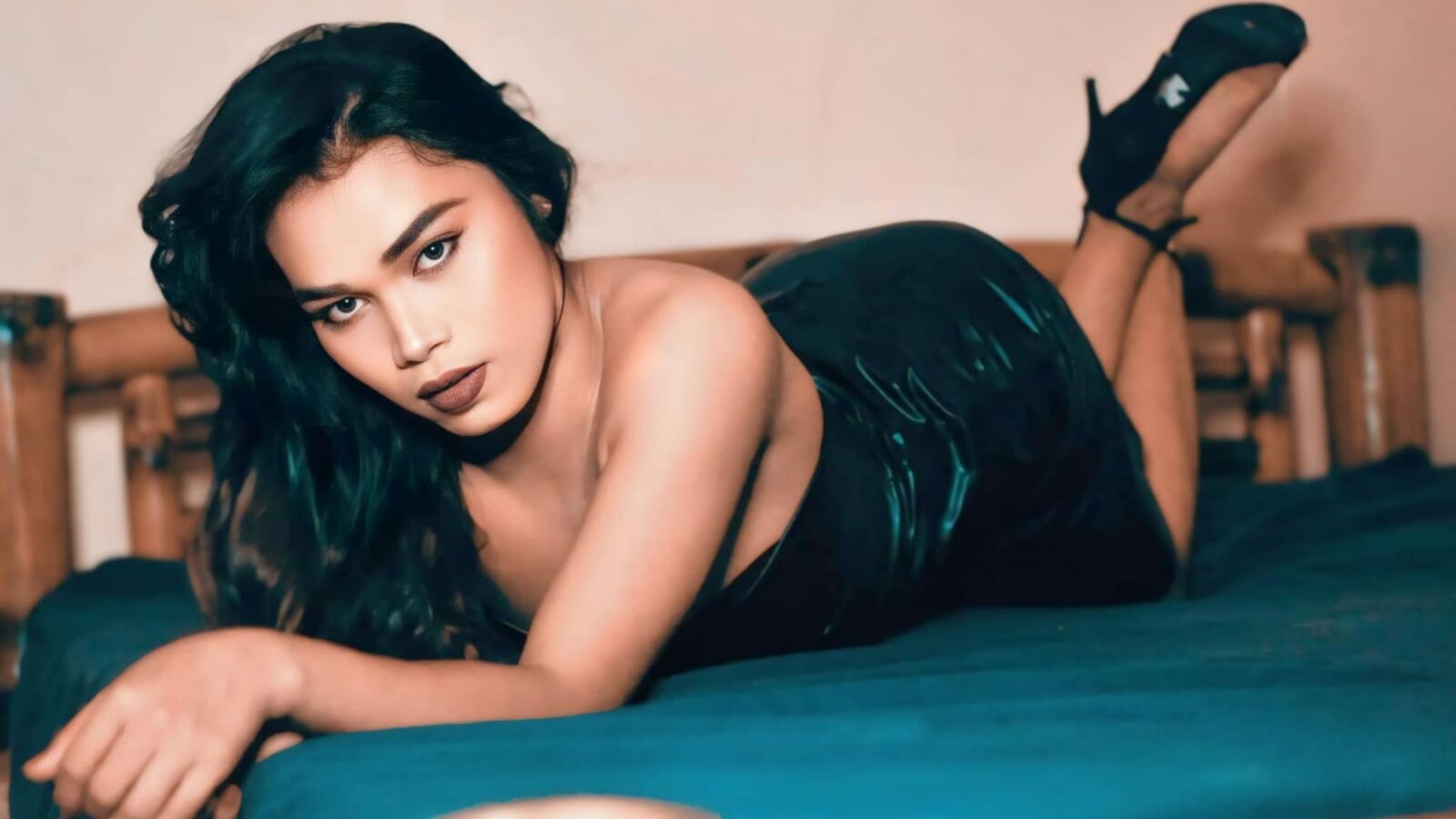 SofiaLust glamour portrait