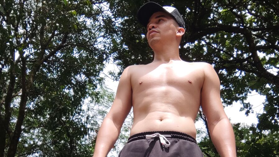 Watch AlexRedfield live on Live Cams