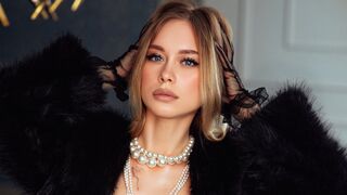 KarolinaConner Live Webcam on LiveJasmin