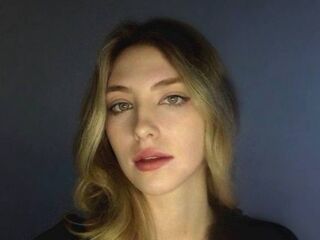 AmyHuckabey Porn Show